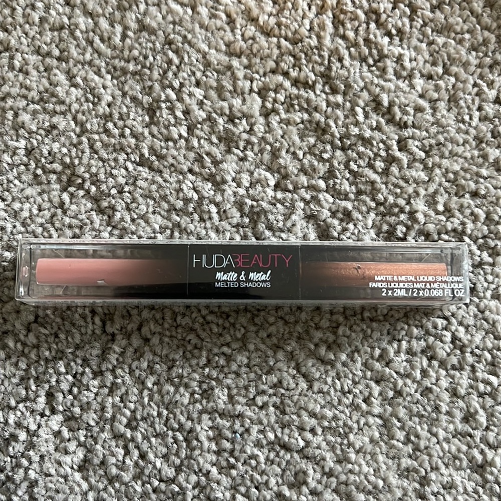 Huda Beauty - Private Jet & Shimmering Sunset